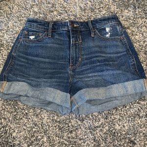 Hollister Boyfriend High Waisted Short